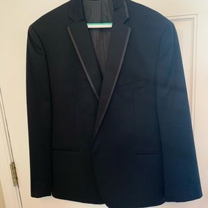 Black tux suit